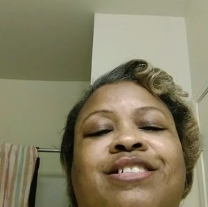 Meet your Posher, Debra